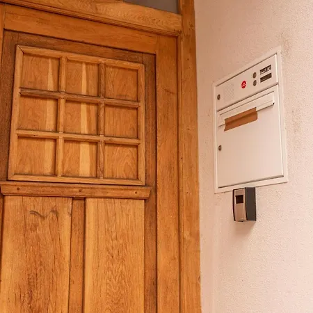 Appartement Designer Unterkunft In 15. Jahrhundert Altbau 75 M² Fuer Max. 4 Personen *