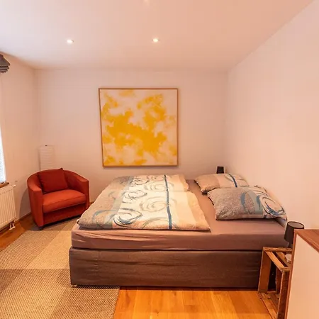 Designer Unterkunft In 15. Jahrhundert Altbau 75 M² Fuer Max. 4 Personen