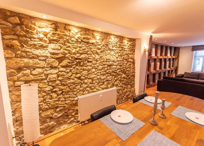 Designer Unterkunft In 15. Jahrhundert Altbau 75 M² Fuer Max. 4 Personen Eltville am Rhein