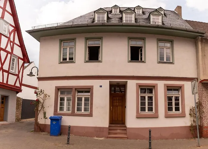 Designer Unterkunft In 15. Jahrhundert Altbau 75 M² Fuer Max. 4 Personen Eltville am Rhein