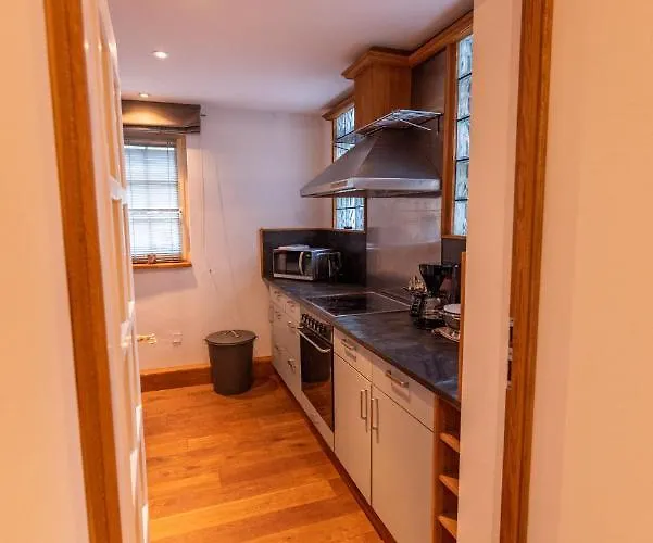 Designer Unterkunft In 15. Jahrhundert Altbau 75 M² Fuer Max. 4 Personen Lägenhet Eltville am Rhein