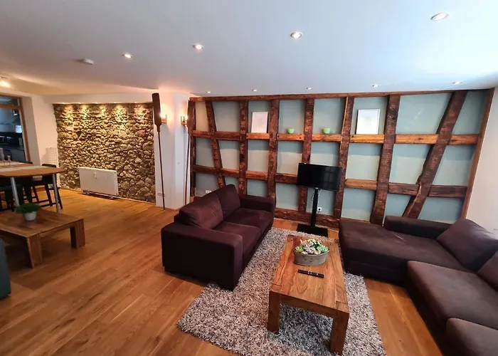 Lägenhet Designer Unterkunft In 15. Jahrhundert Altbau 75 M² Fuer Max. 4 Personen